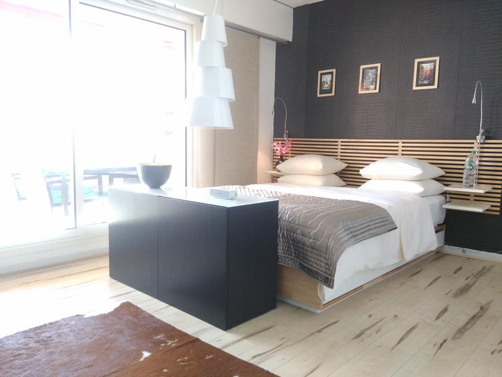 Monaco Pool Sea View Apartments Бюсолей Екстериор снимка