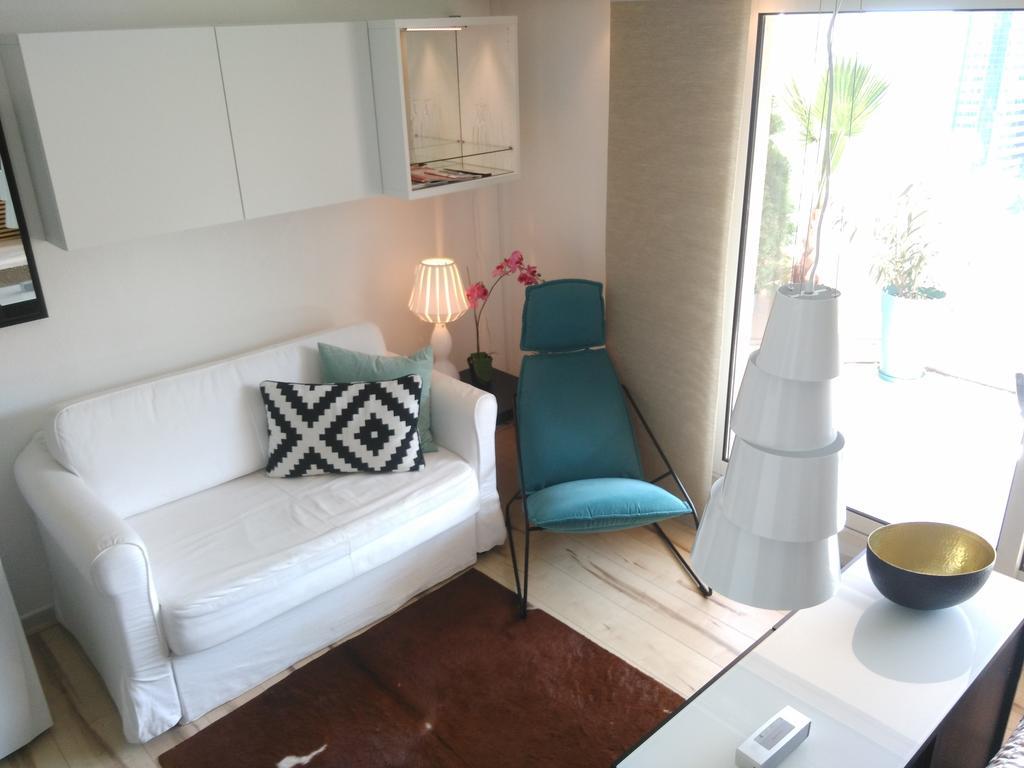 Monaco Pool Sea View Apartments Бюсолей Екстериор снимка
