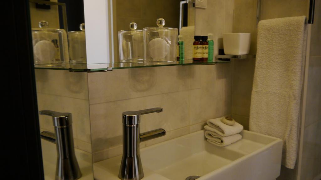 Monaco Pool Sea View Apartments Бюсолей Екстериор снимка